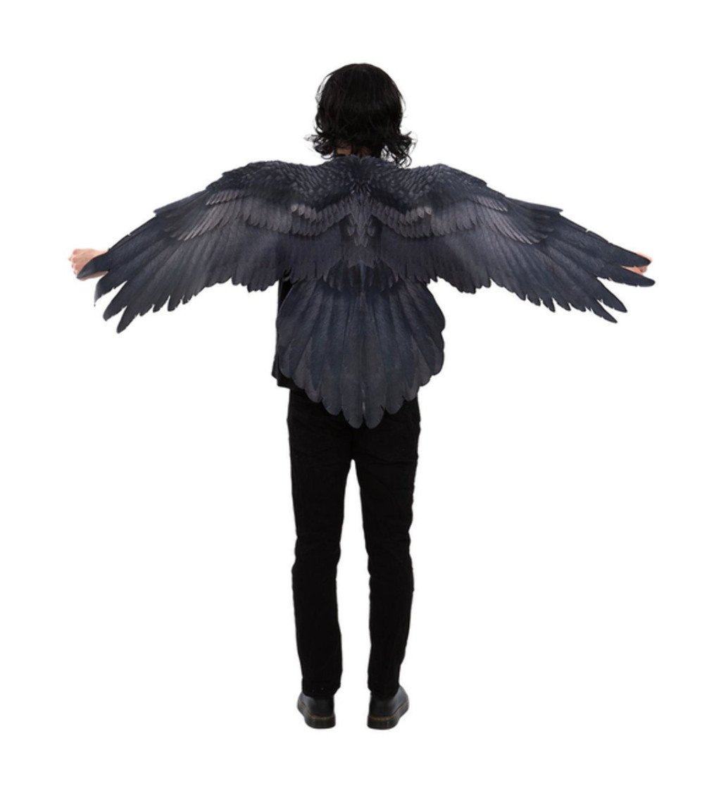 Šedý temný plášť s křídly