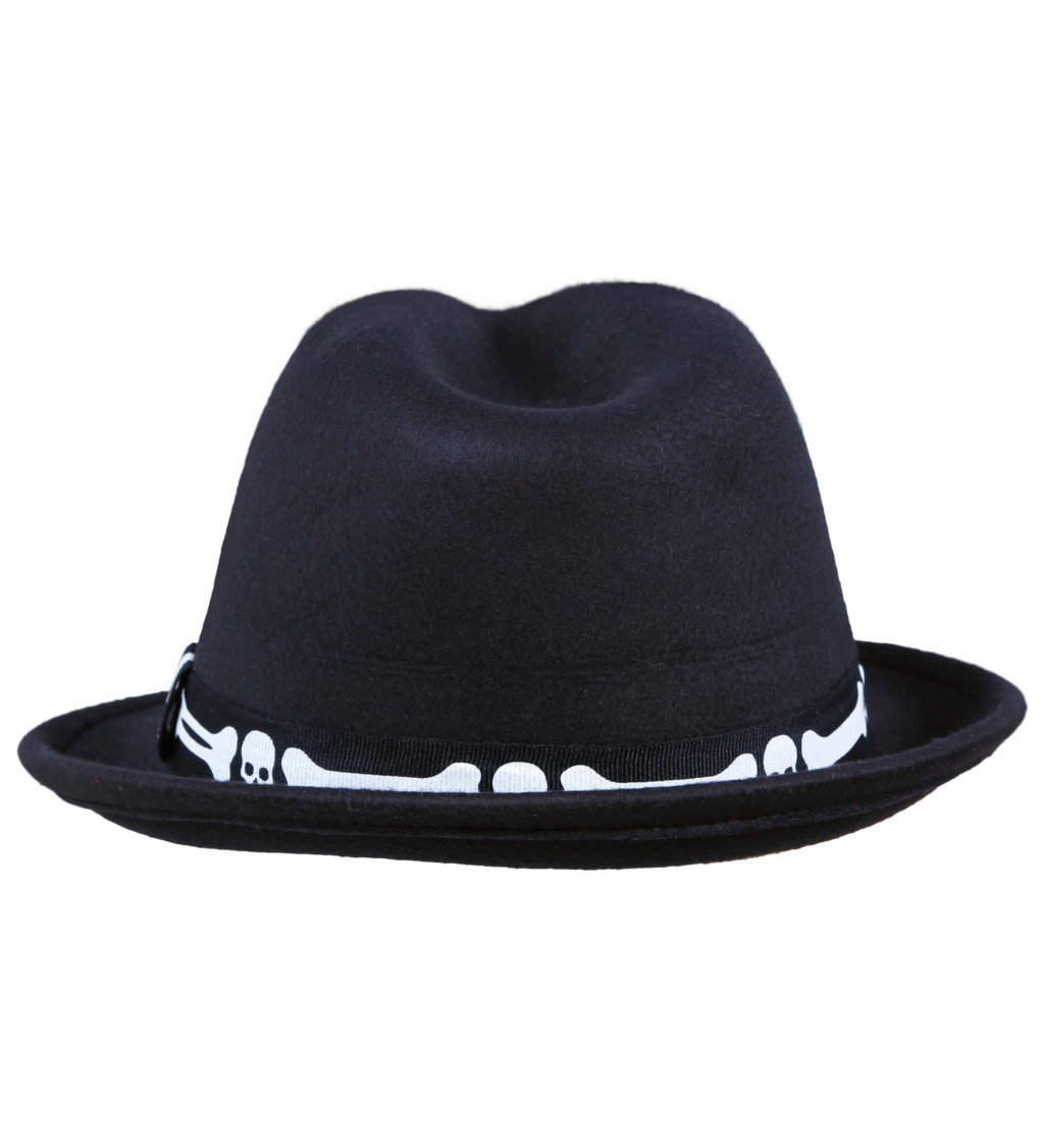 Černý klobouk s kostmi