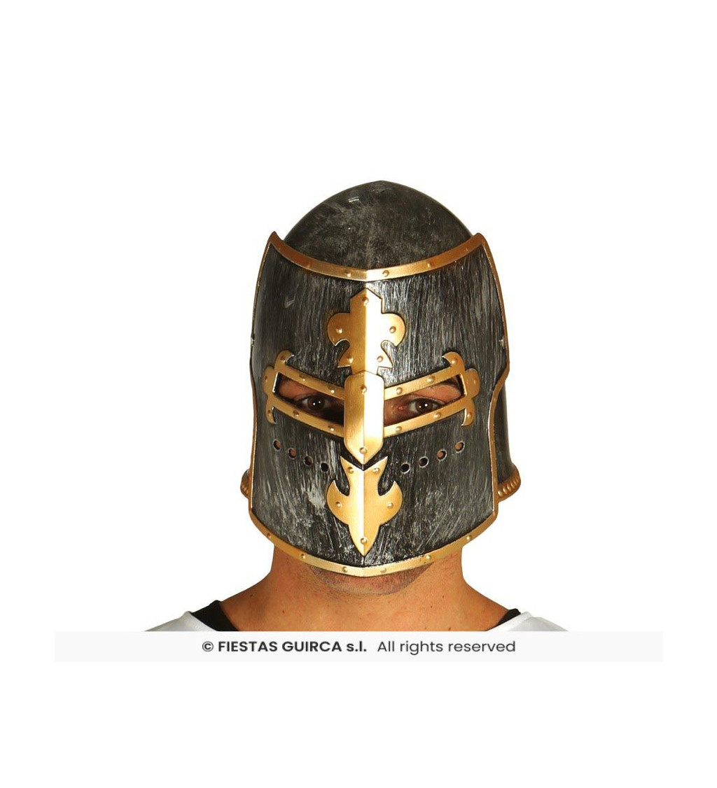 Přilba - středověkého rytíře