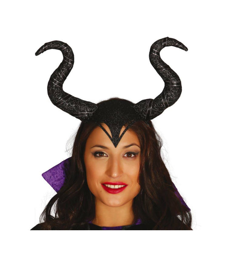 Čelenka „královna zla“