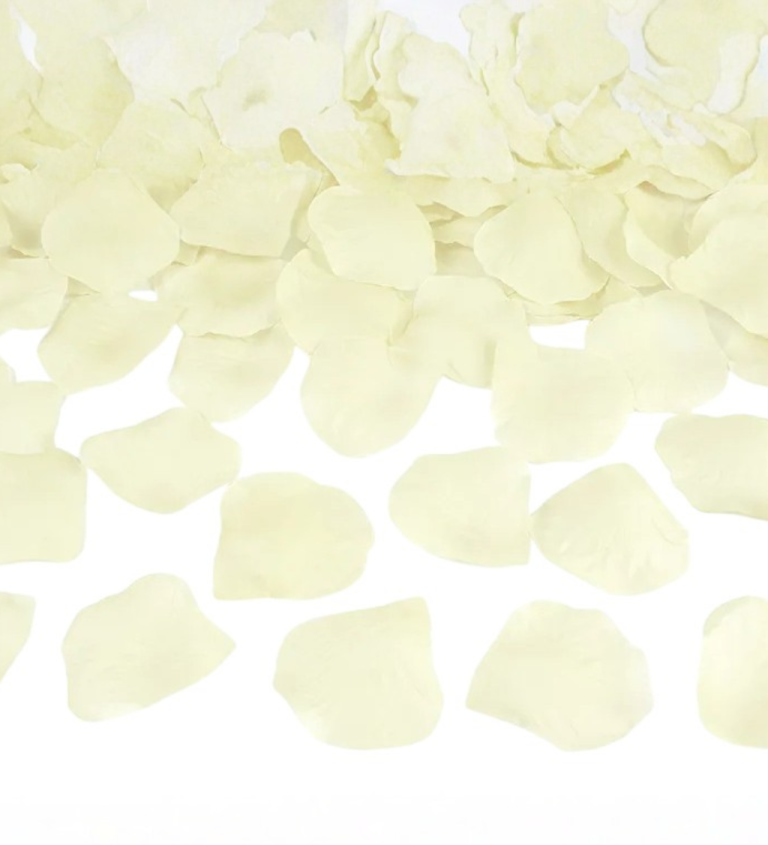 Okvětní lístky růží - krémové